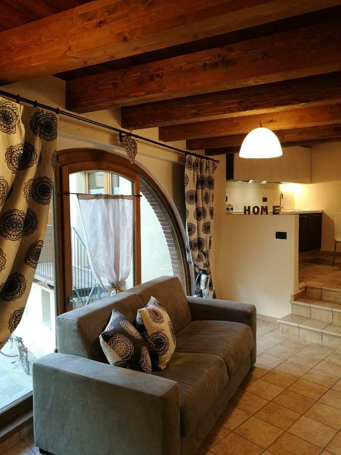 L'Atelier Du Temps - Les Greniers Appartements アオスタ エクステリア 写真