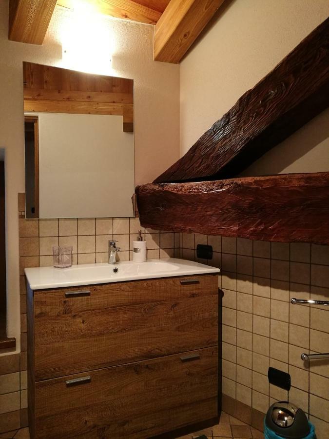 L'Atelier Du Temps - Les Greniers Appartements アオスタ エクステリア 写真